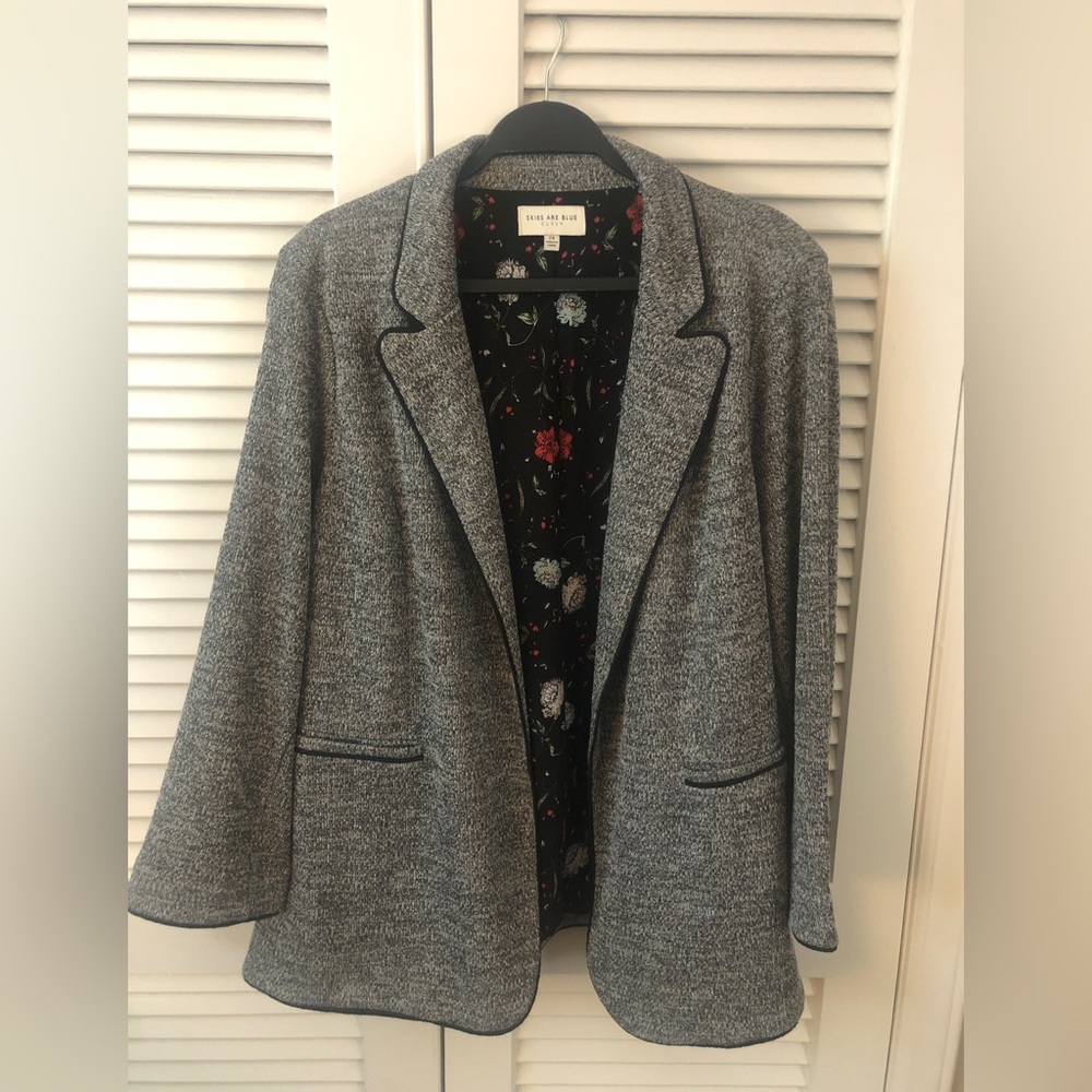 Skies Are Blue curvy 2X Grey Blazer